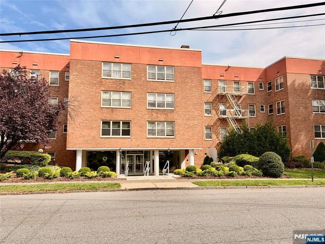 88 Clinton Place A10, Hackensack, NJ 07601