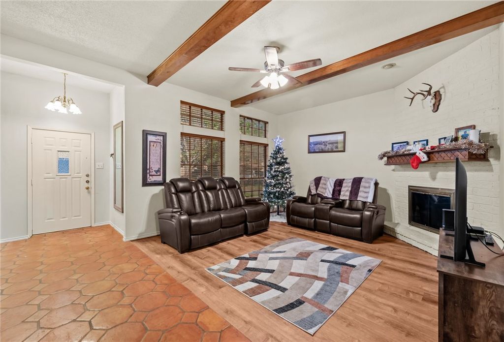 3218 Kennsington Ct, Corpus Christi, TX 78414 — photo 2