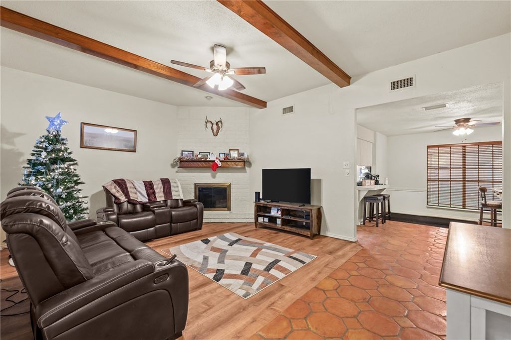3218 Kennsington Ct, Corpus Christi, TX 78414 — photo 3