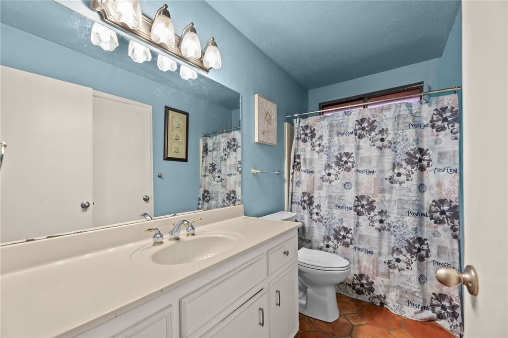 3218 Kennsington Ct, Corpus Christi, TX 78414 — photo 5