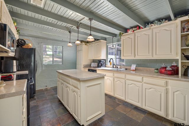 20620 W Grove Club Lake Rd, Whitehouse, TX 75791