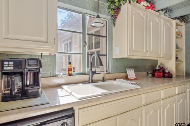 20620 W Grove Club Lake Rd, Whitehouse, TX 75791