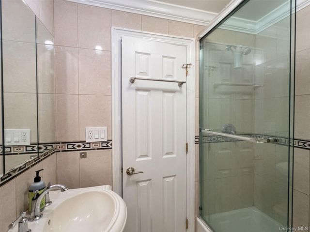 25-54 37th Street, Astoria, NY 11103