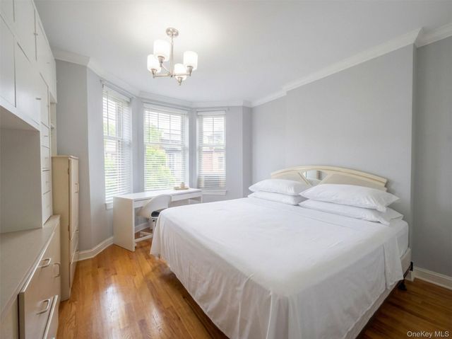 25-54 37th Street, Astoria, NY 11103