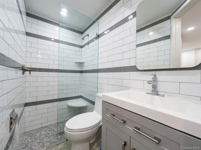 25-54 37th Street, Astoria, NY 11103
