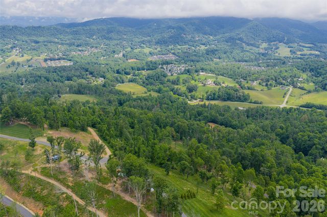 00000 Bear View Road, Weaverville, NC 28787