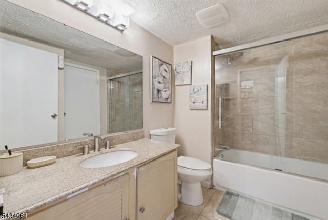 142 Pearl St, Paterson City, NJ 07501