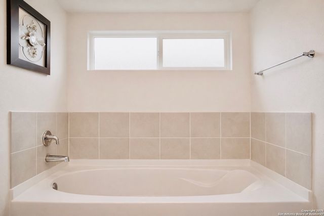 7427 Equinox Corner, San Antonio, TX 78252