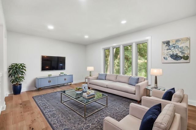 1521 Archwood Road, Hopkins, MN 55305
