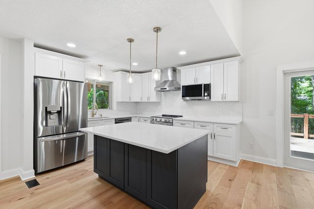 1521 Archwood Road, Hopkins, MN 55305