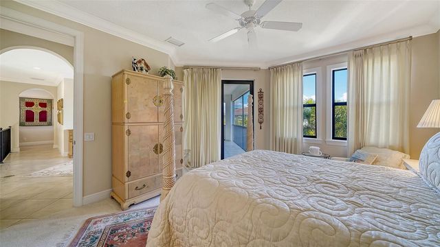1005 BOGEY LANE, Longboat Key, FL 34228