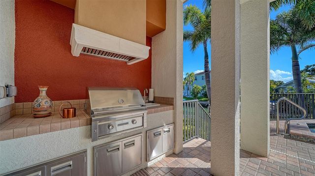 1005 BOGEY LANE, Longboat Key, FL 34228