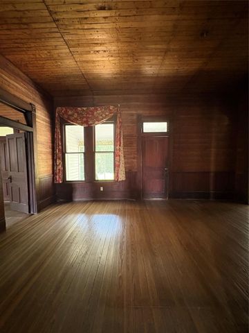 213 W Abbey Street, Livingston, TX 77351