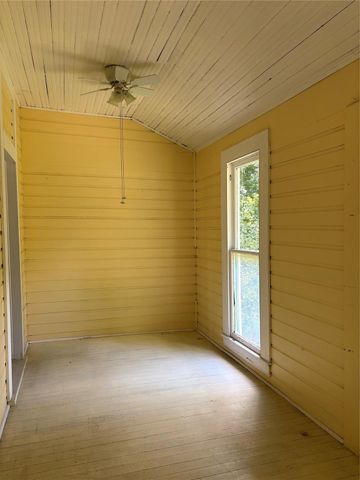 213 W Abbey Street, Livingston, TX 77351