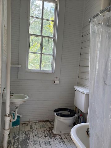 213 W Abbey Street, Livingston, TX 77351