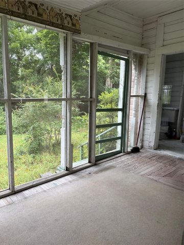 213 W Abbey Street, Livingston, TX 77351