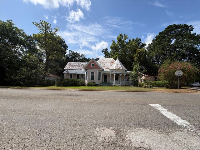 213 W Abbey Street, Livingston, TX 77351