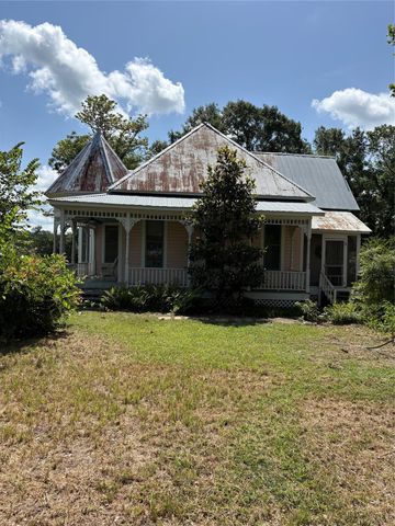 213 W Abbey Street, Livingston, TX 77351