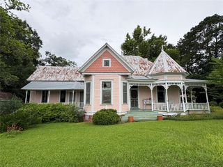 213 W Abbey Street, Livingston, TX 77351