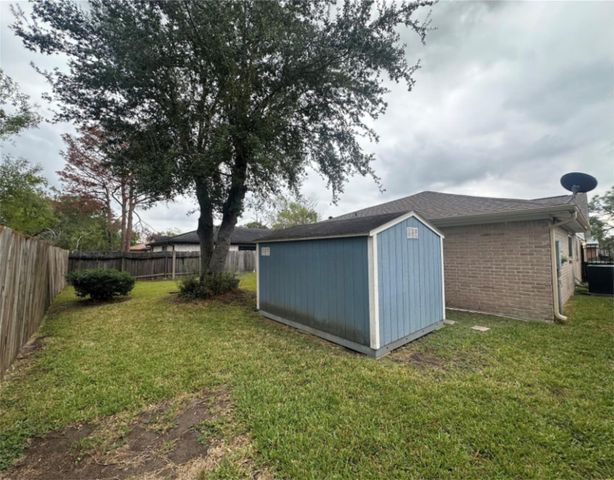 6910 Krause Drive, Houston, TX 77489