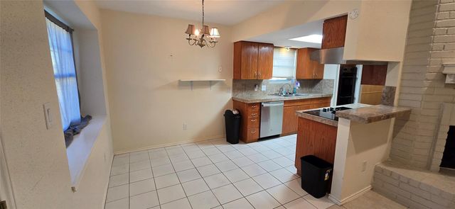 6910 Krause Drive, Houston, TX 77489