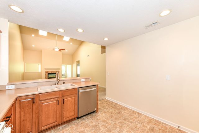 13549 Halite Lane, Fishers, IN 46038