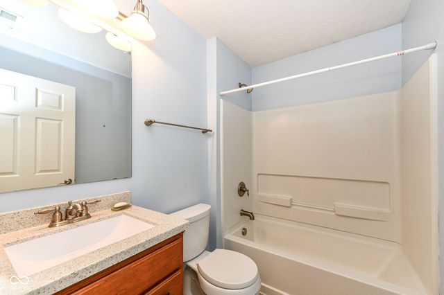 13549 Halite Lane, Fishers, IN 46038