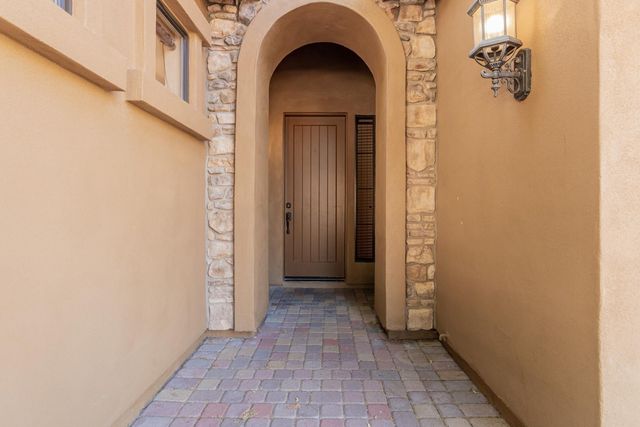 6850 E Pearl Street, Mesa, AZ 85207