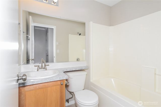 9002 161st Street E, Puyallup, WA 98375