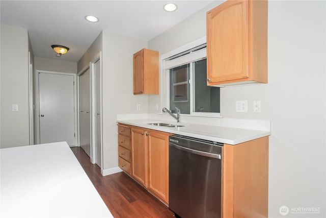 9002 161st Street E, Puyallup, WA 98375