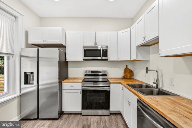 216 W PENN ST, Philadelphia, PA 19144