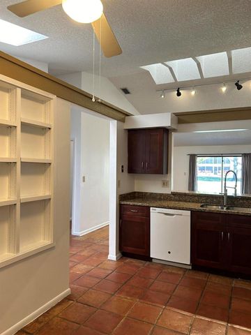 22682 VISTAWOOD Way, Boca Raton, FL 33428