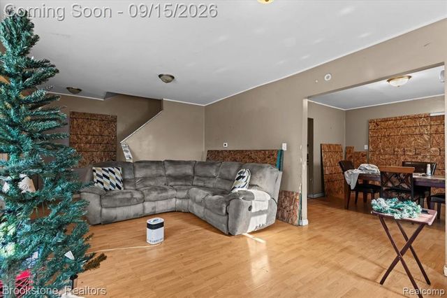 16524 Pierson Street, Detroit, MI 48219