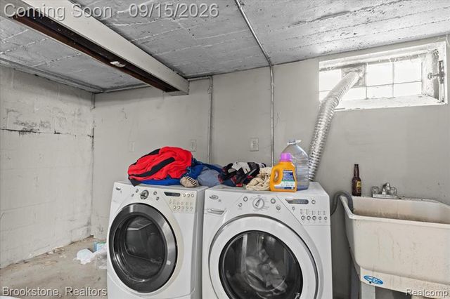 16524 Pierson Street, Detroit, MI 48219