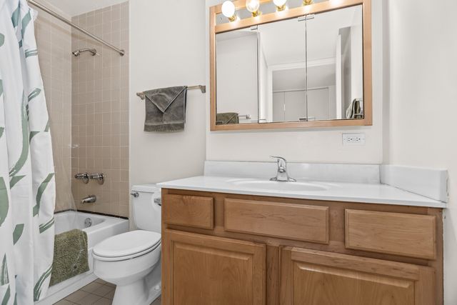 6700 S South Shore Drive 9D-9E, Chicago, IL 60649