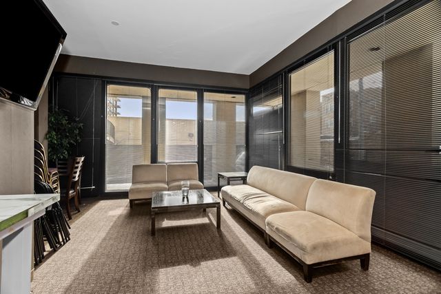 6700 S South Shore Drive 9D-9E, Chicago, IL 60649