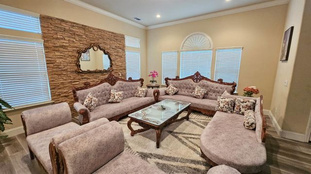 3703 Brookstone Dr, Turlock, CA 95382