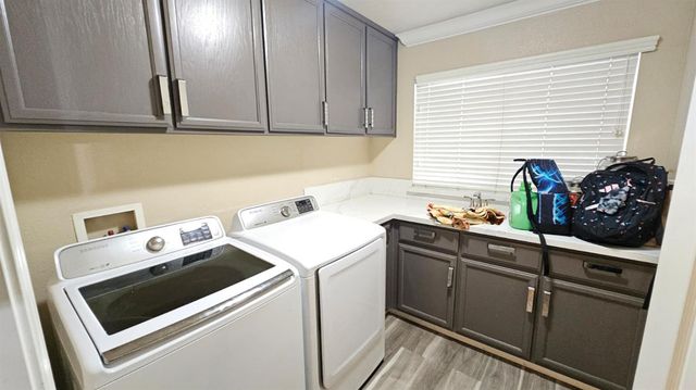 3703 Brookstone Dr, Turlock, CA 95382