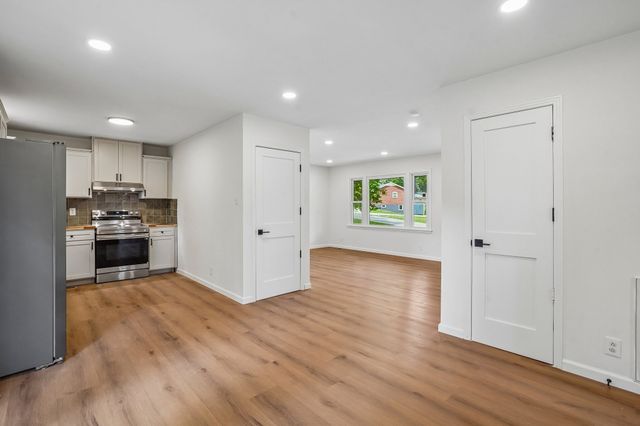 504 Kenney Dr, Clarksville, TN 37042