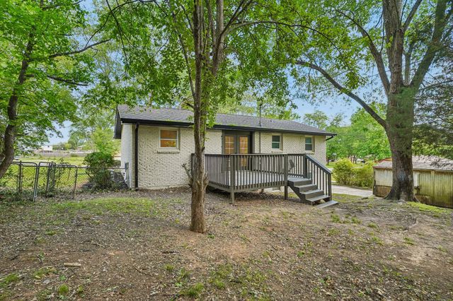 504 Kenney Dr, Clarksville, TN 37042