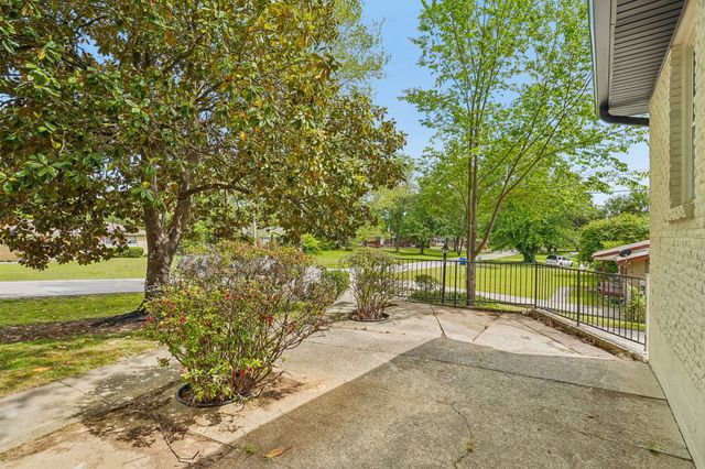 504 Kenney Dr, Clarksville, TN 37042