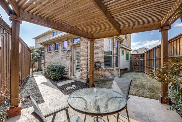 9444 Monteleon, Dallas, TX 75220