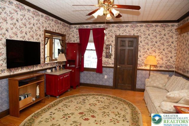 254 West Nesquehoning Street, Easton, PA 18042