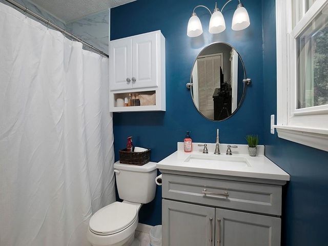 5070 Shadowood Drive, Canton, GA 30114