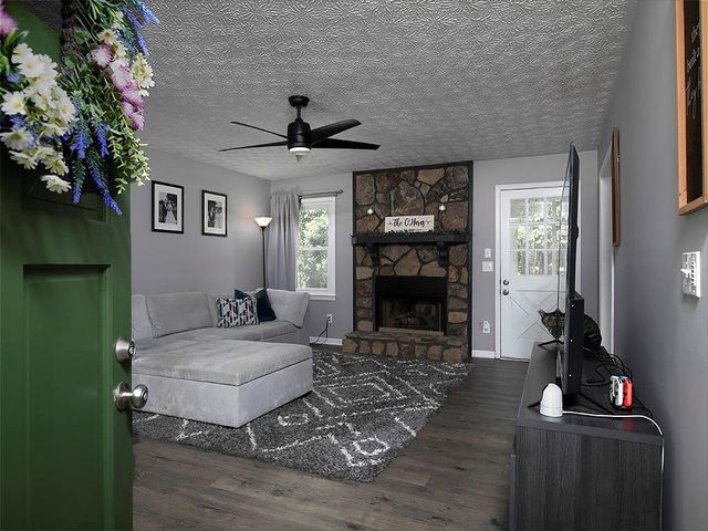 5070 Shadowood Drive, Canton, GA 30114