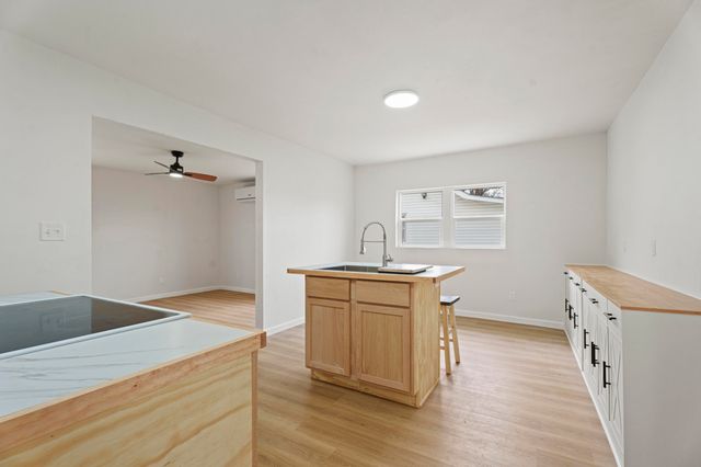 209 F Street NE, Miami, OK 74354