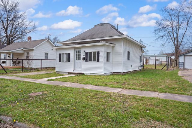 209 F Street NE, Miami, OK 74354
