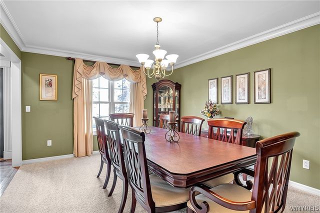16 South Parrish Court, Amherst, NY 14228