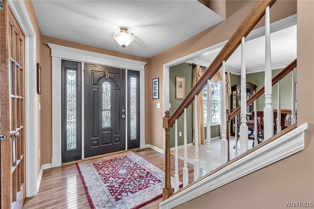 16 South Parrish Court, Amherst, NY 14228