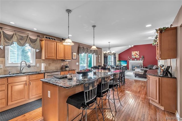 16 South Parrish Court, Amherst, NY 14228